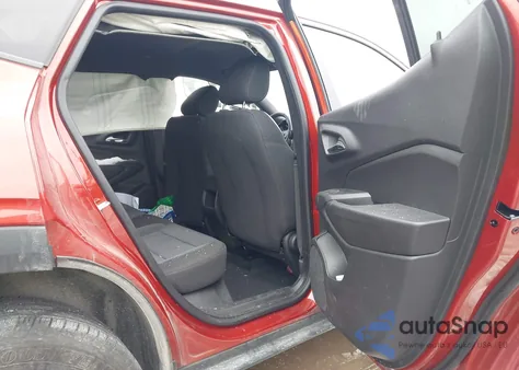 2024 Chevrolet Trax Fwd 1Rs z USA, uszkodzony, nr VIN KL77LGE29RC127296